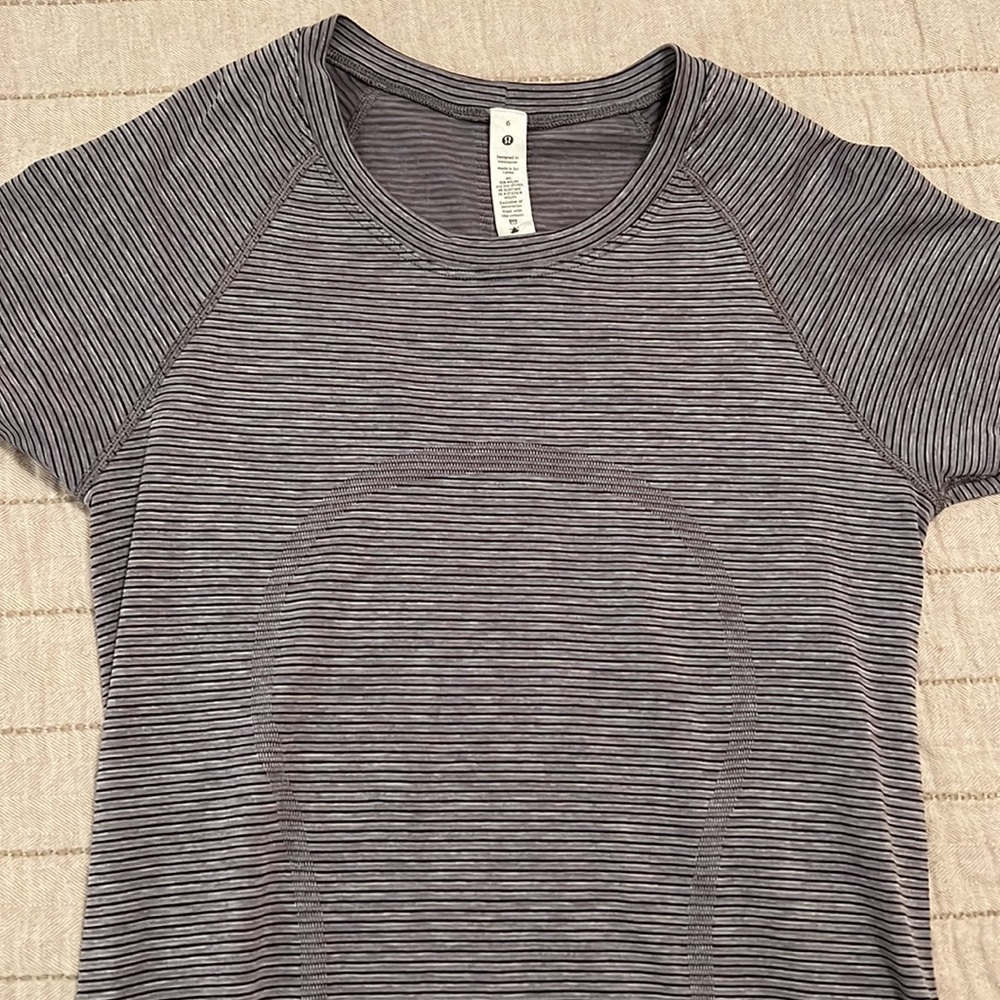 Swiftly Tech Short Sleeve Shirt 2.0 
Regular Length